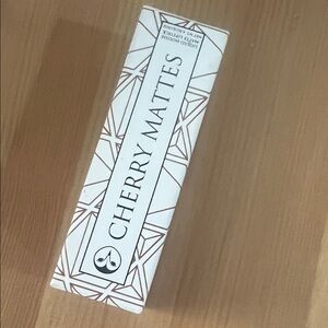 Cherry Mattes Lipstick